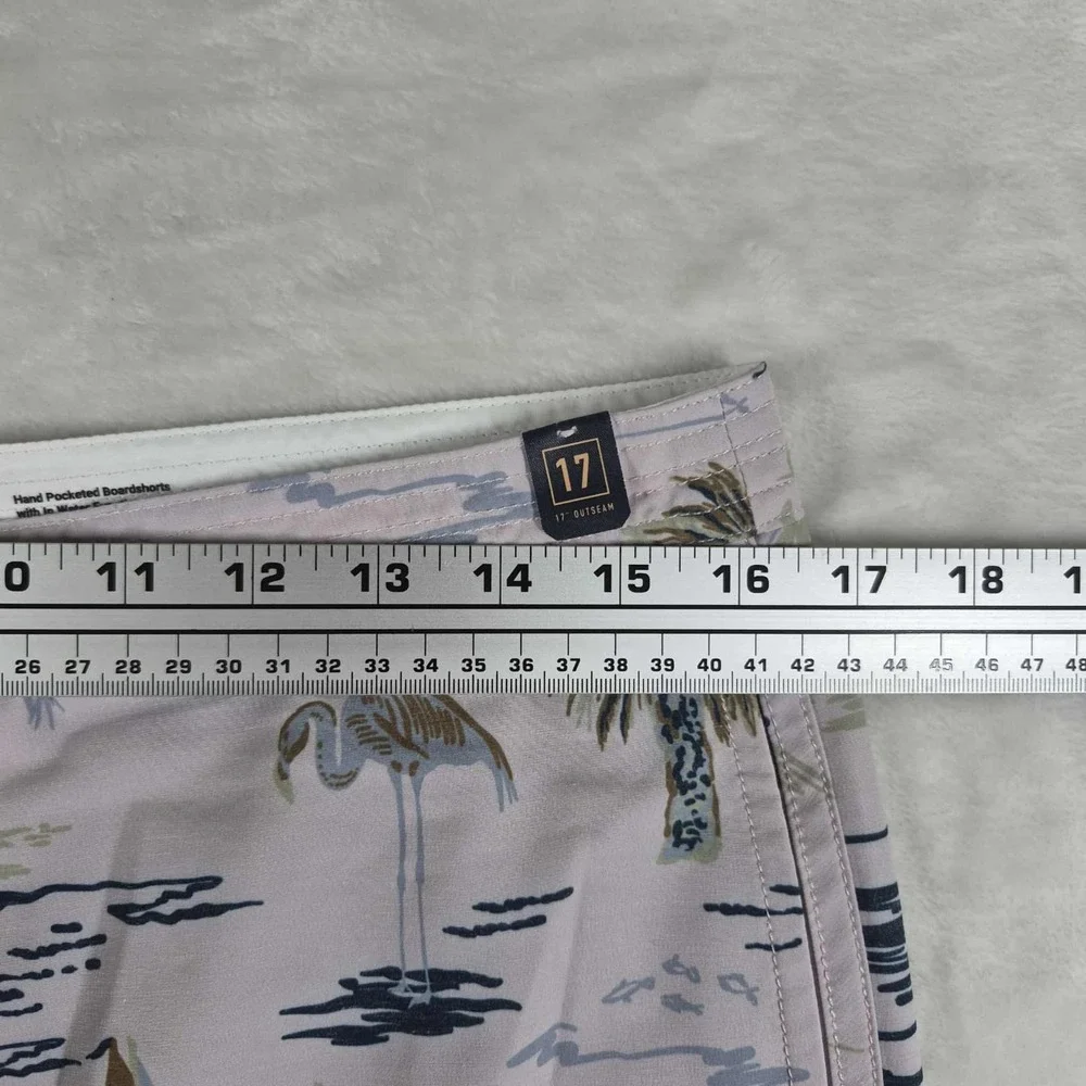 Roark Chiller Board Shorts Men's 31 Beach Pool Flamingo Sailboats Casual NWOT - Picture 2 of 8